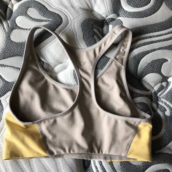 Old Navy Sports Bra - Picture 2 of 3